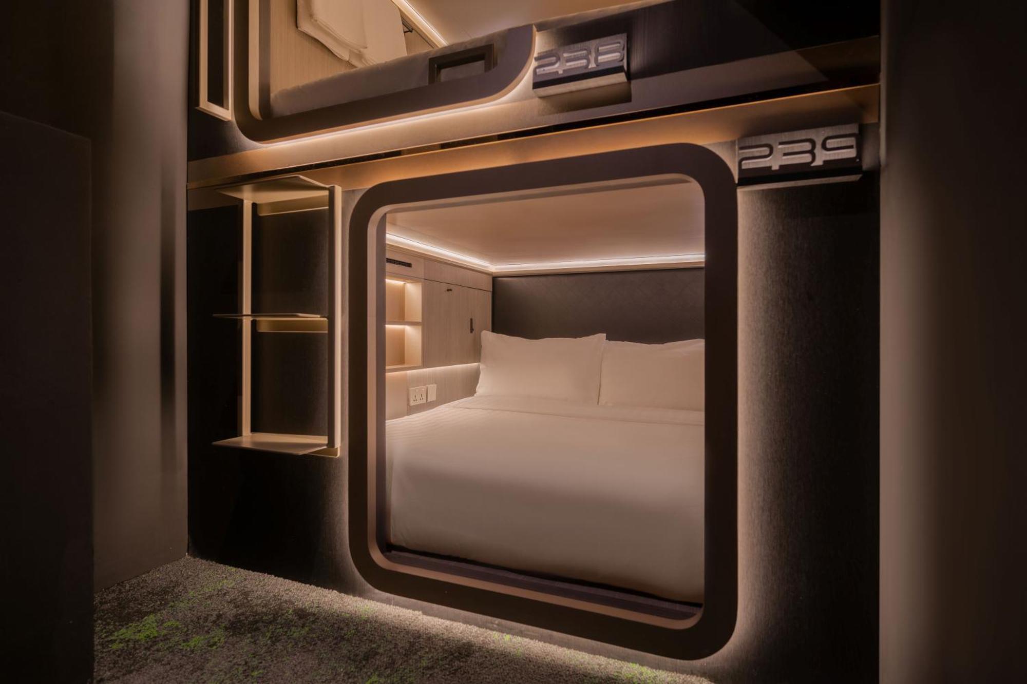 Cube Social Boutique Capsule Hotel At Boat Quay Singapore Exterior photo