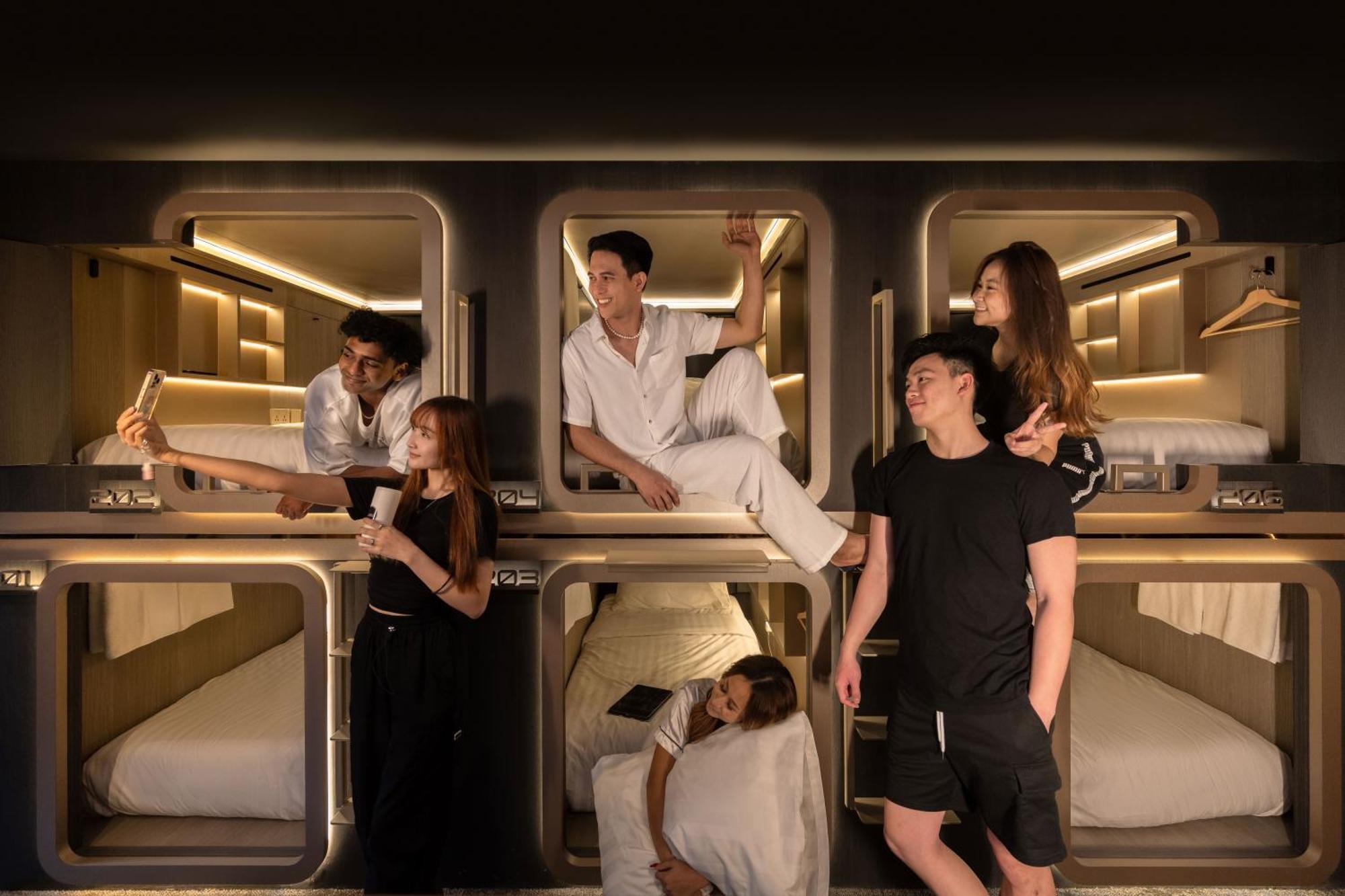 Cube Social Boutique Capsule Hotel At Boat Quay Singapore Exterior photo