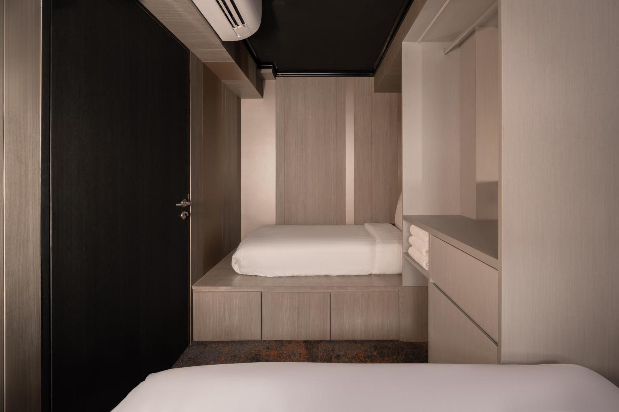 Cube Social Boutique Capsule Hotel At Boat Quay Singapore Exterior photo