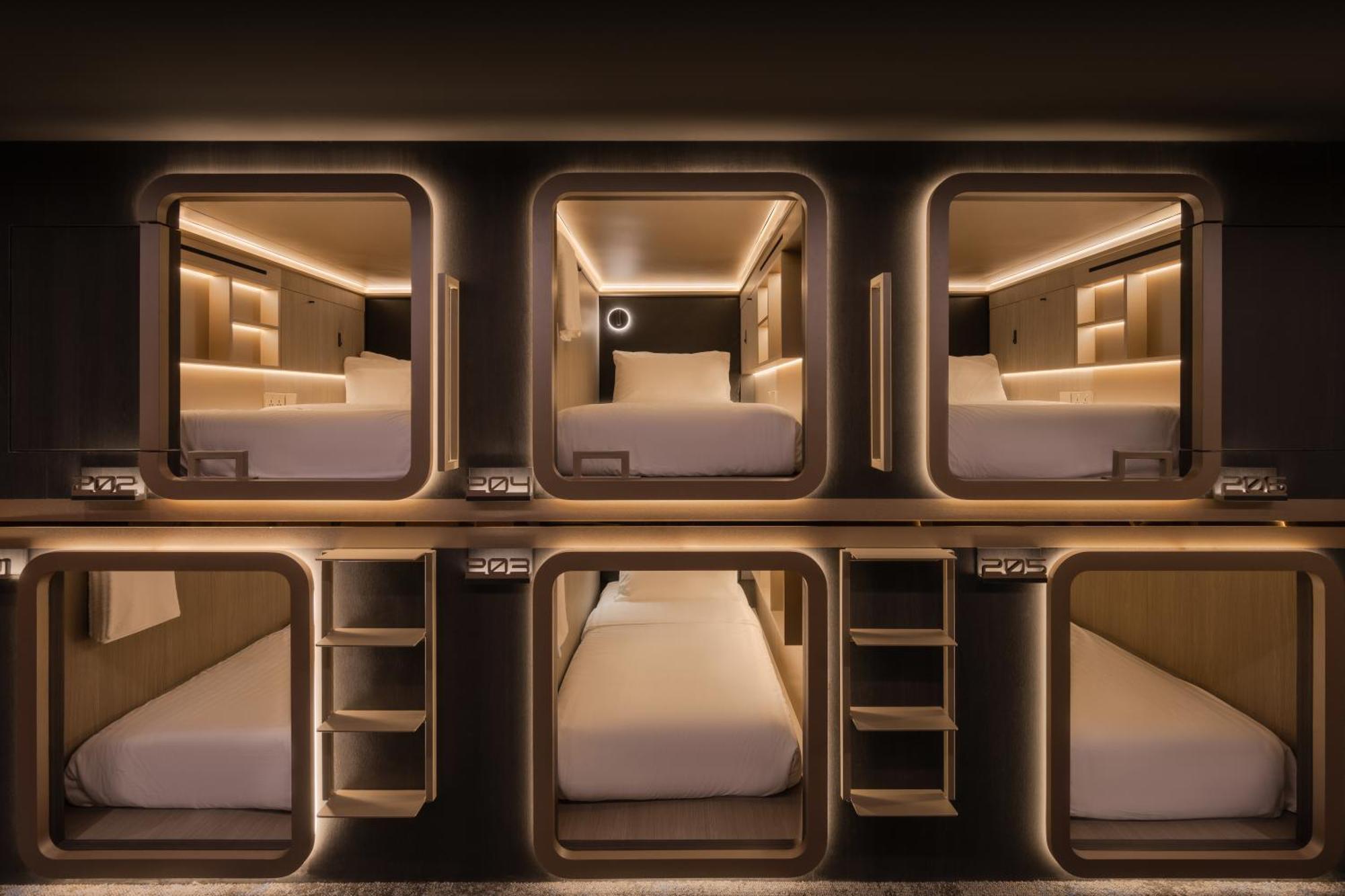 Cube Social Boutique Capsule Hotel At Boat Quay Singapore Exterior photo